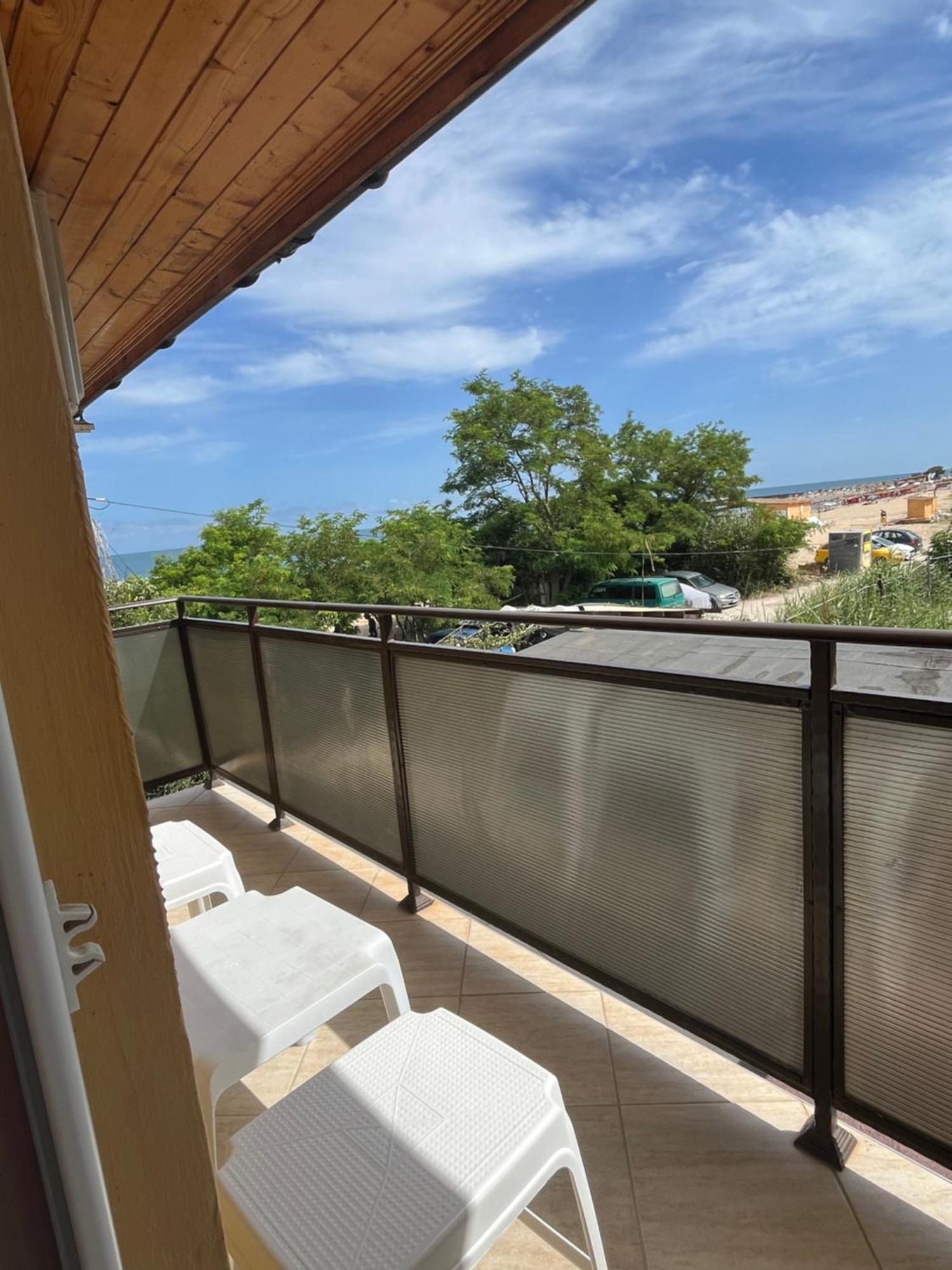 Family Hotel Globus Goldstrand Exterior foto